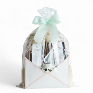 pudełko ozdobne: herbaty, czekoladki i konfitura